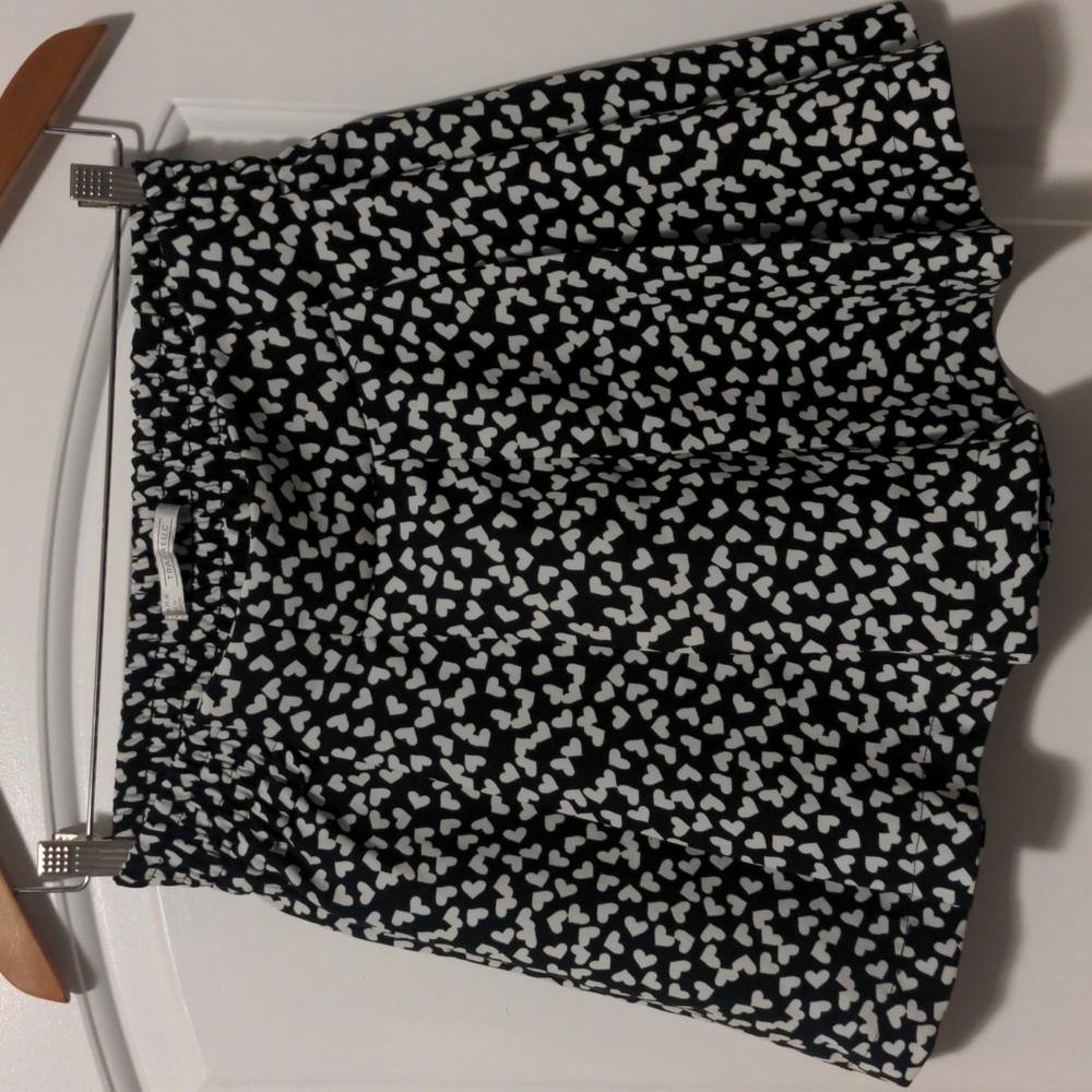 Zara flowy hearts shorts